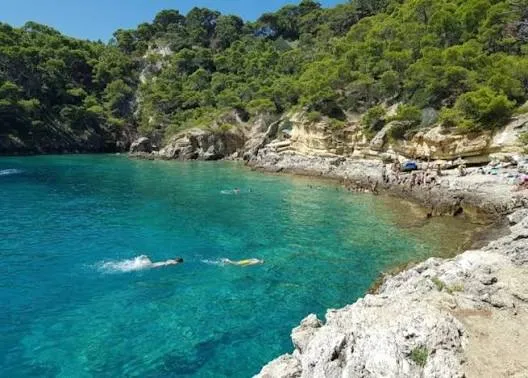 La caletta di Cala Spido a San Domino, Isole Tremiti